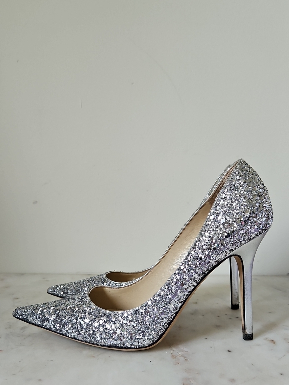 JIMMY CHOO: Glam Coarse Glitter Silver Heels